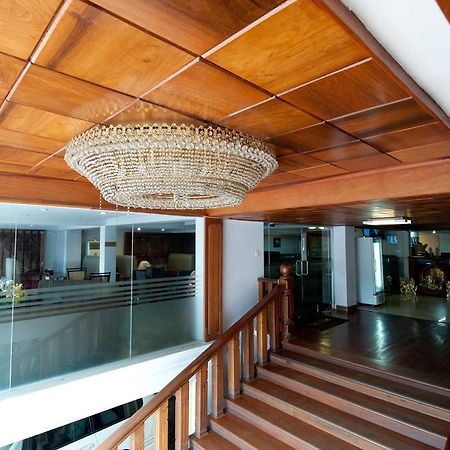 Circuit Hotel & Cafe - Nana Hotel Phnom Penh Ngoại thất bức ảnh
