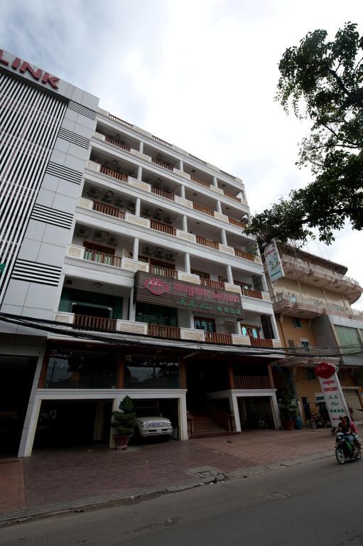 Circuit Hotel & Cafe - Nana Hotel Phnom Penh Ngoại thất bức ảnh