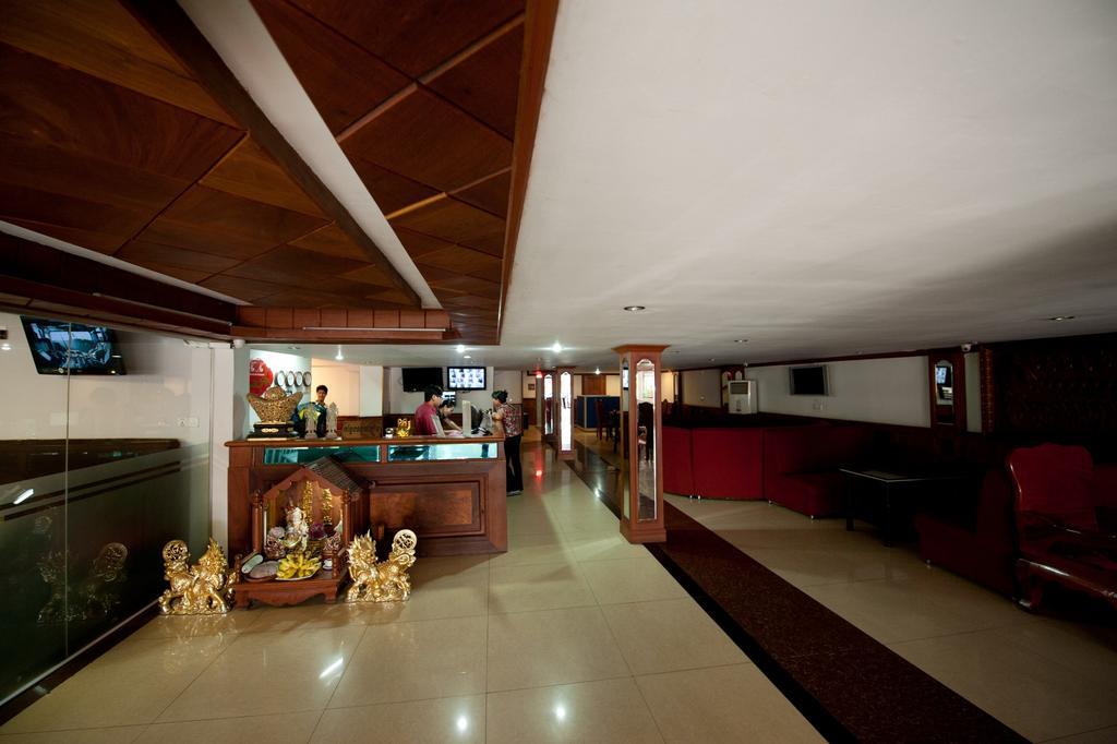 Circuit Hotel & Cafe - Nana Hotel Phnom Penh Ngoại thất bức ảnh