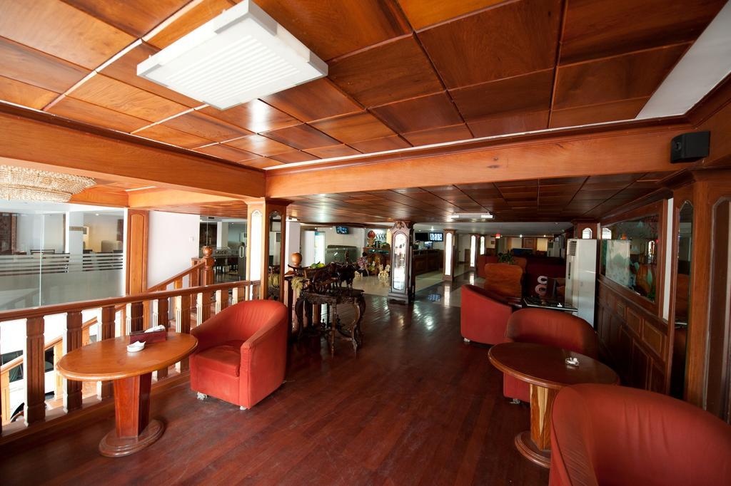 Circuit Hotel & Cafe - Nana Hotel Phnom Penh Ngoại thất bức ảnh