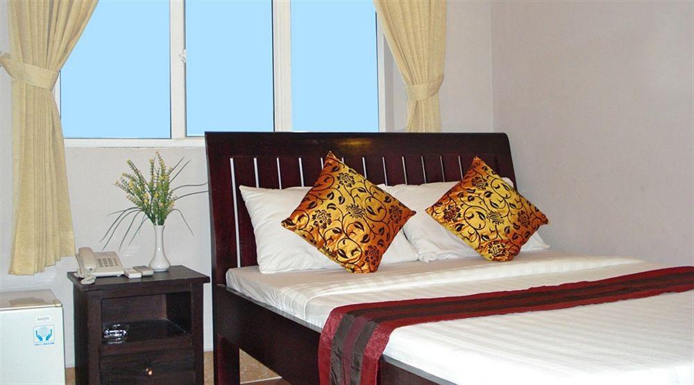 Circuit Hotel & Cafe - Nana Hotel Phnom Penh Ngoại thất bức ảnh